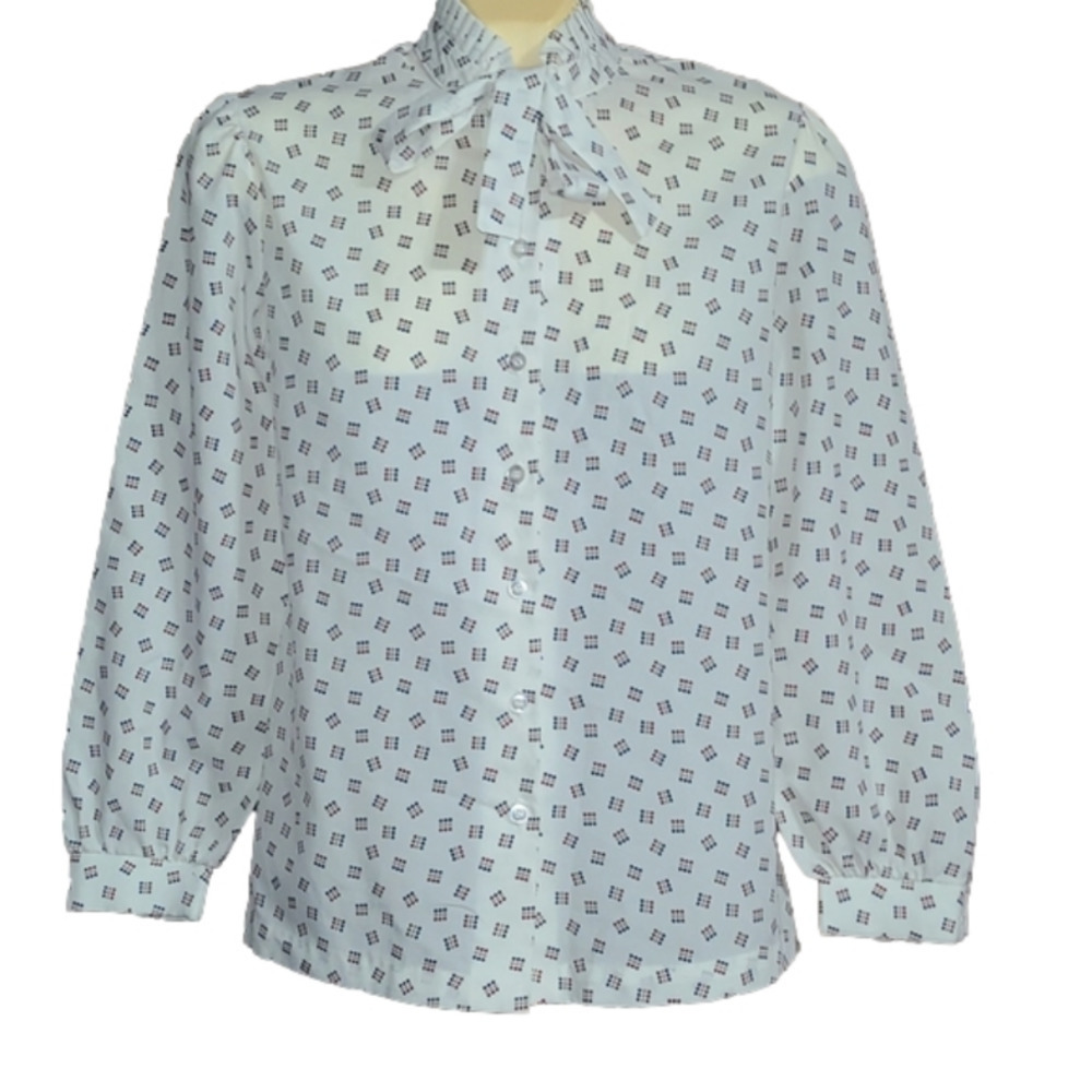 Alfred Dunner dotted women's button up blouse​